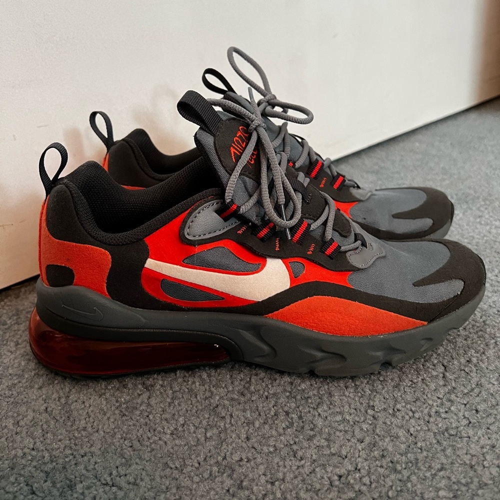 Nike Air Max React
